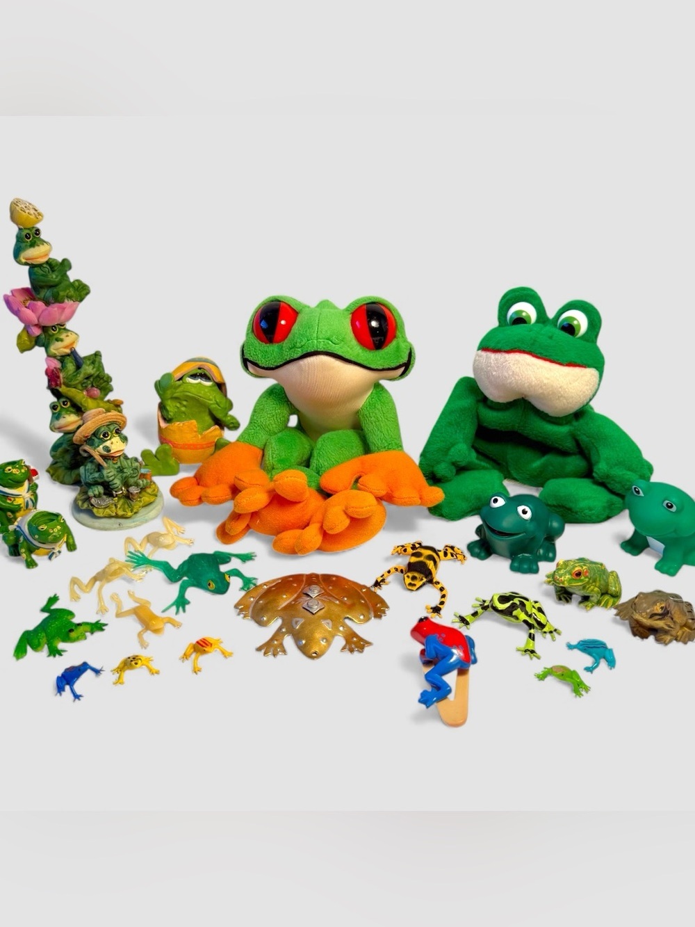 Vintage Frog Lot Webkinz Frizby Schleich Rainforest Cafe Cha Cha Resin